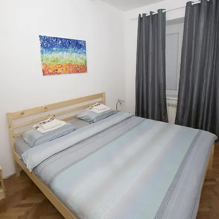 Lejlighed Downtown 3 Bedroom *